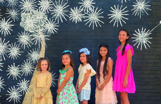 Contestants Young Miss Division - Haisley Helweg, Little Miss Division - Madelyn Hobbs, Little Miss Division - Illyazviel Gamez, Young Miss Division - Allayah Sanders , Young Miss Division - Bailey Woods