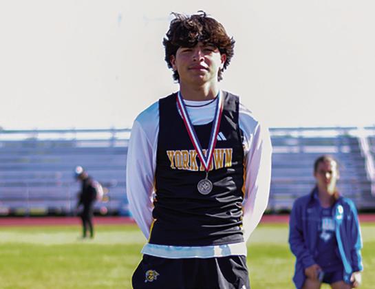 Wildcat Senior Deagan Mungia placed 2nd in the Pole Vault and advanced to area. CONTRIBUTED PHOTO