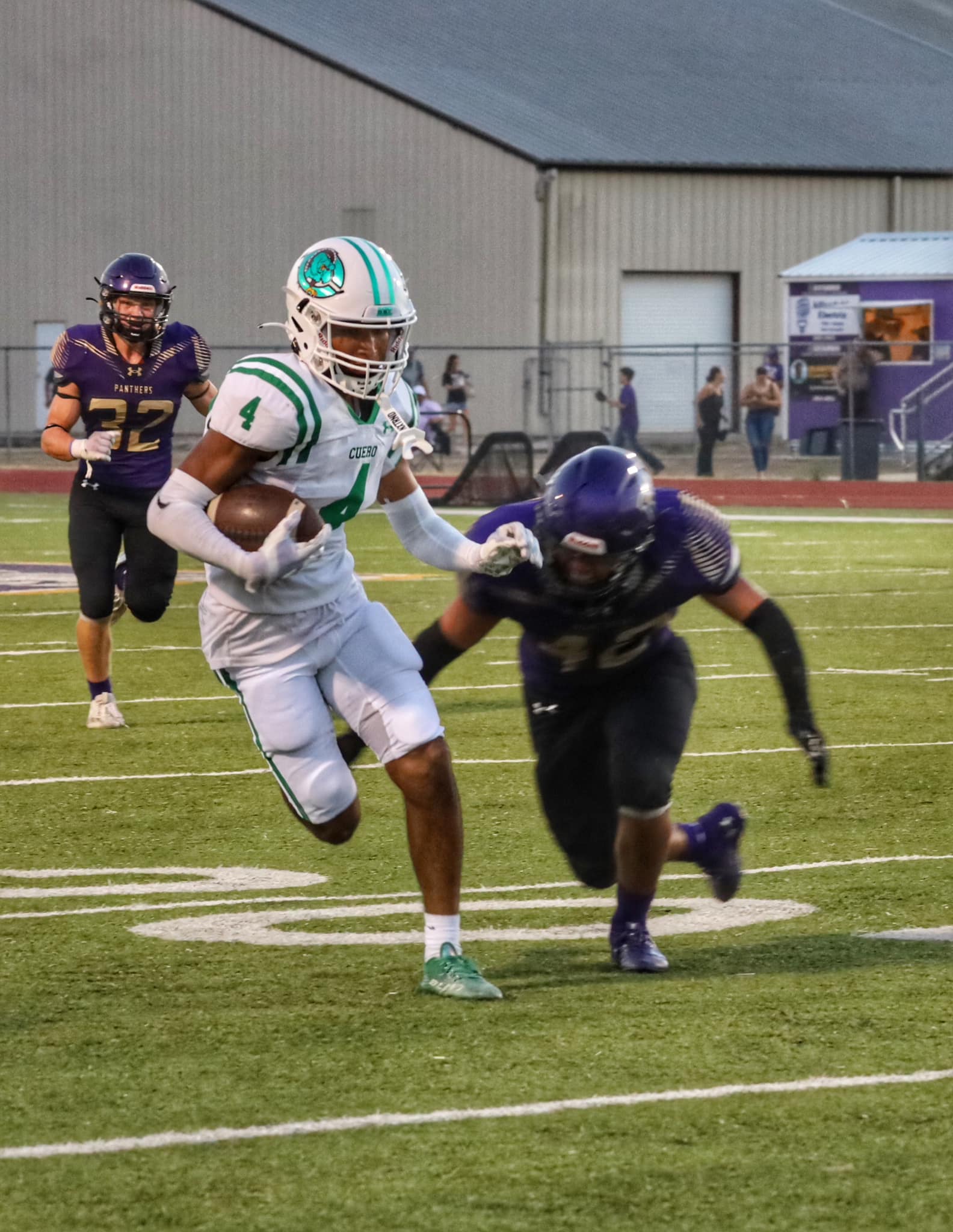 #4 Day'ton Varela escapes a defender Friday night. Photos by Sonya Timpone.