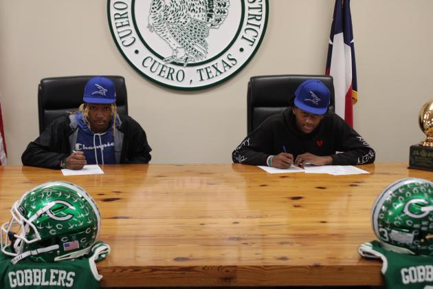 Durham, Johnson both sign to play at Texas A&M-Kingsville 