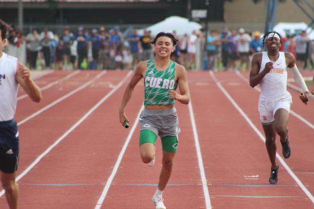 Gobblers bolt their way to State