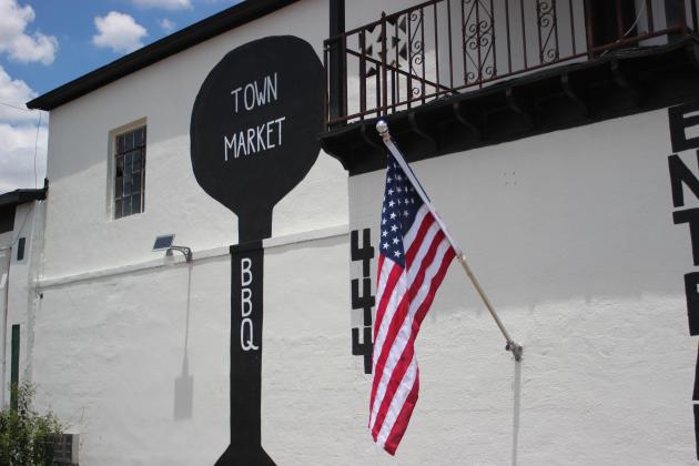 Town Market BBQ opens in Yorktown
