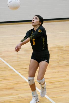 Sophomore Nina Villarreal focuses on keeping the ball in play. 