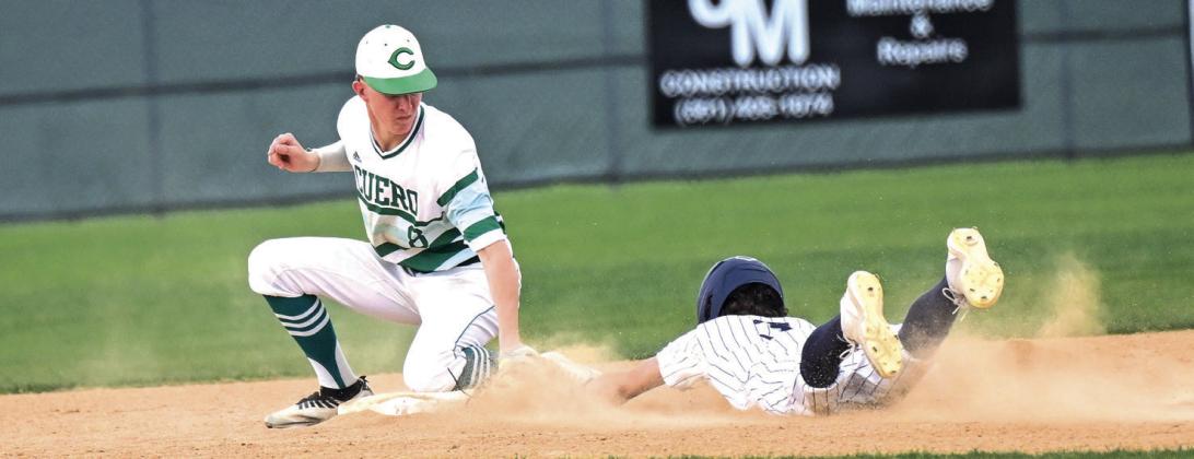 Kyle Nagel applies the perfect tag to nail the runner.
