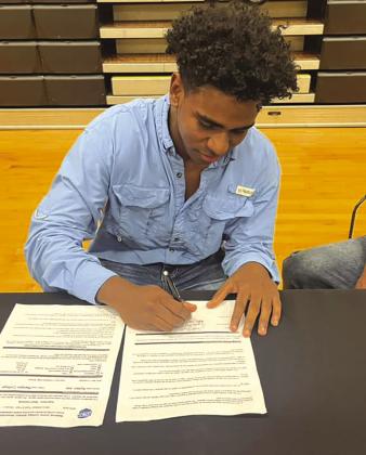 Wildcat Track Star Signs Letter of Intent