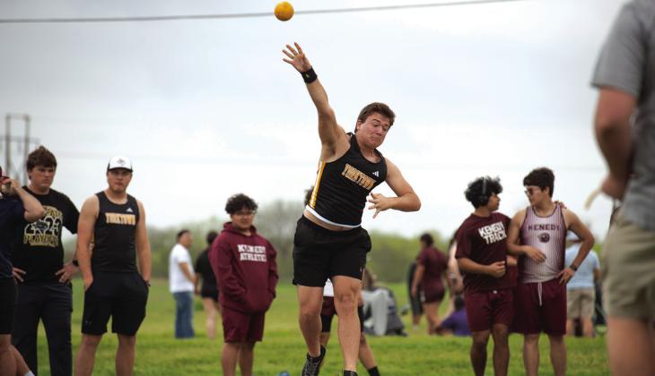 Yorktown sophomore Ryan Knostman placed 1st in Shot Put and 2nd in Discus at the Bloomington Relays. PHOTOS BY JAYMIE KNOSTMAN