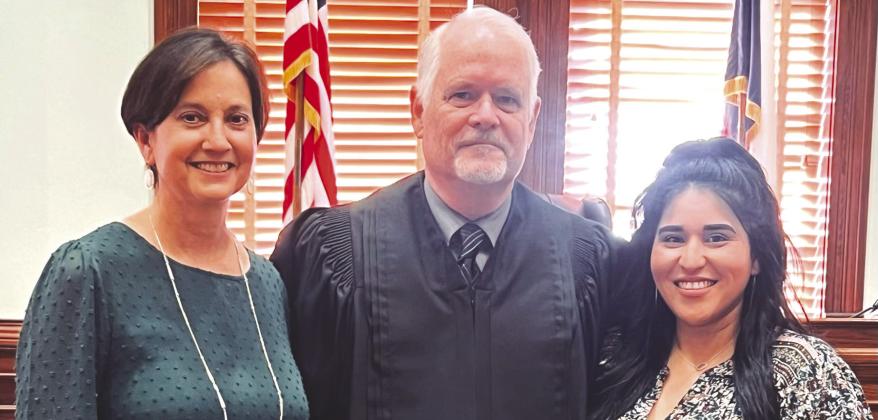 Neomi Williams became the new DeWitt County Auditor following swearing-in ceremonies at the courthouse Oct. 2. Shown are, from left, retiring auditor Carrie Rea, Judicial District 135th Judge Stephen Williams and new auditor Neomi Williams. CONTRIBUTED PHOTO